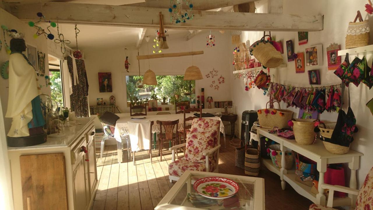 B&B La Terre Brûlée Aigues-Mortes Exterior foto