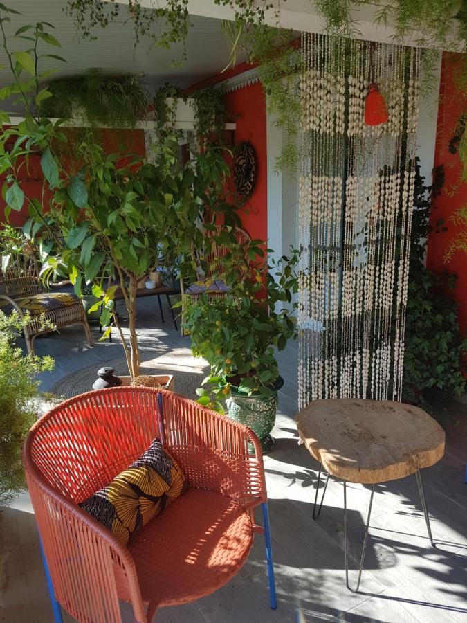 B&B La Terre Brûlée Aigues-Mortes Exterior foto